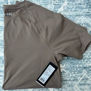 NWT Men’s Rhone Reign Short Sleeve